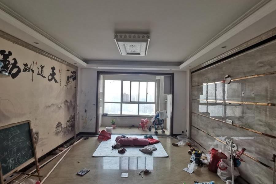 郑州市上街区济源路89号院和昌都汇广场7幢2701号房产