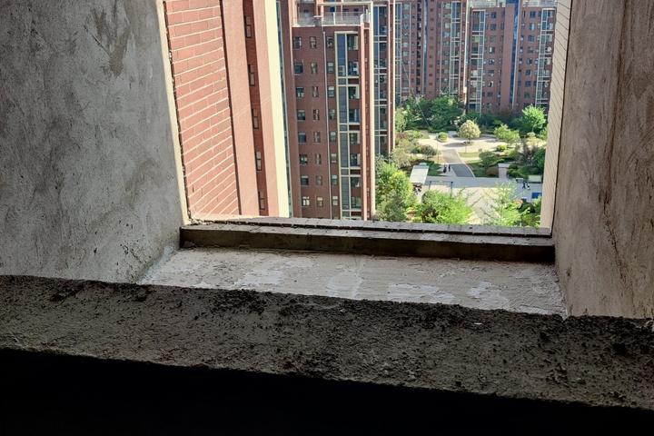 新密市城区春城华府1号楼11层S180房产一处（预售证号：160002）