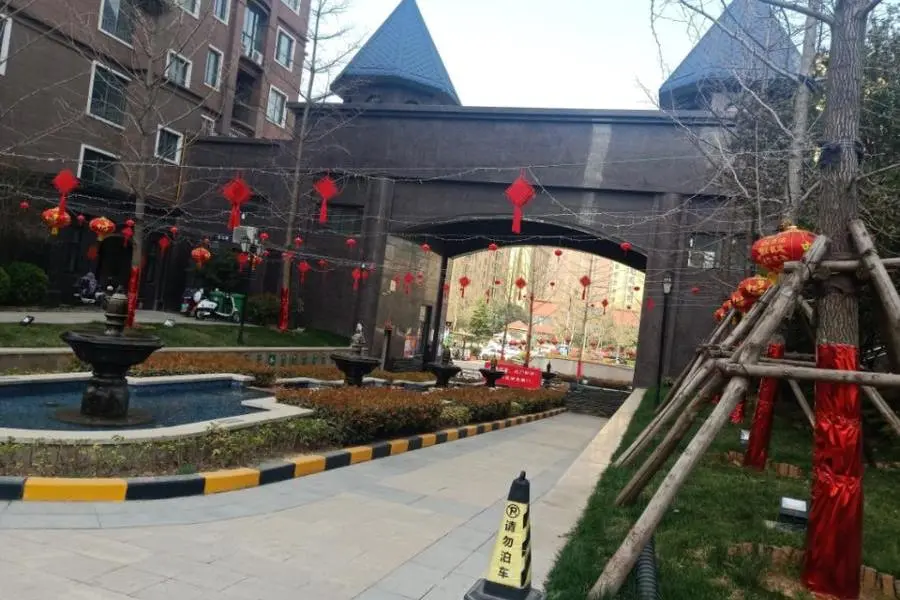 郑州市上街区金华路95号院森海正阳门13号楼1层102号房产